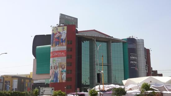 Center Stage Mall